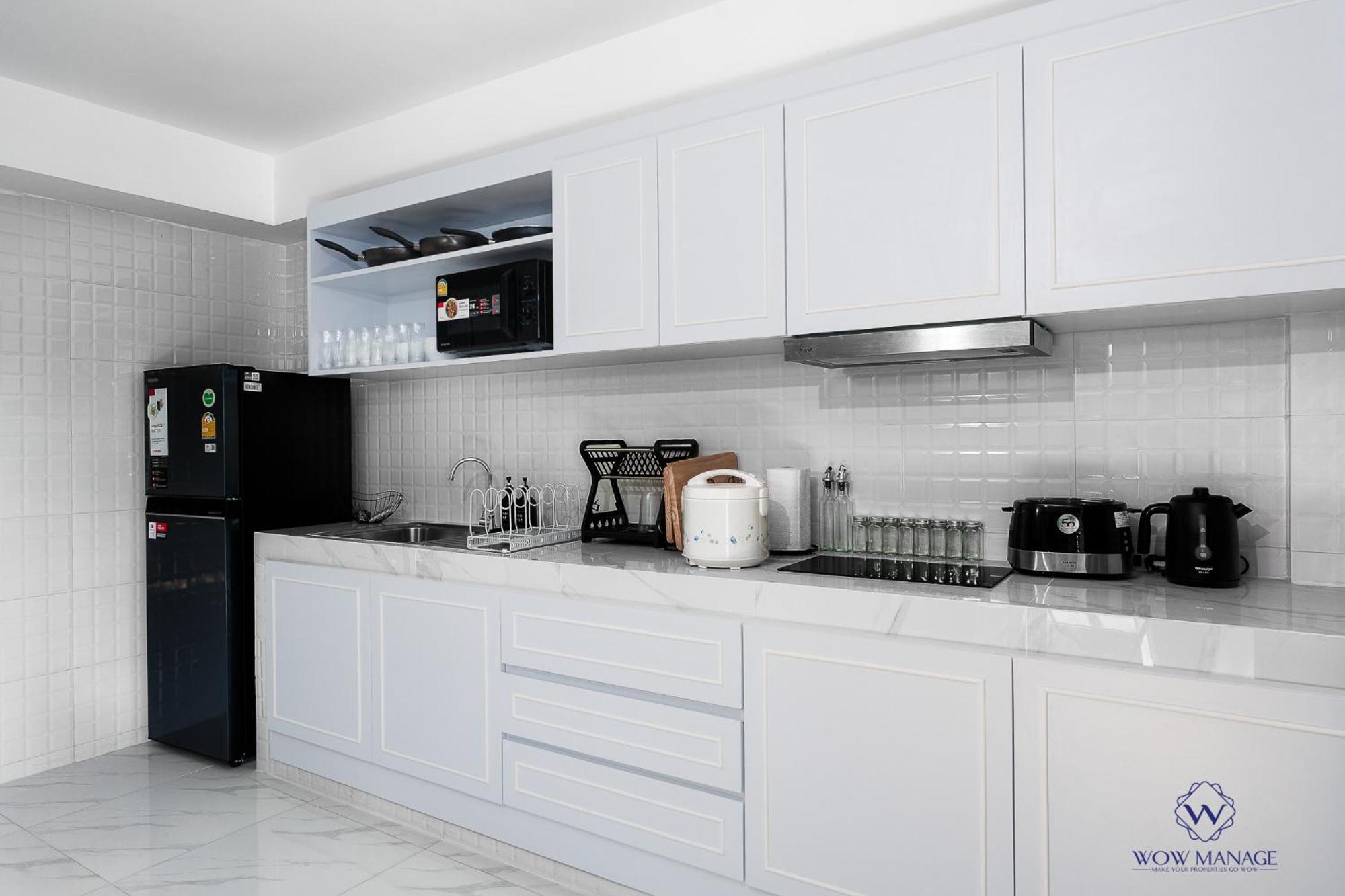 Enjoy Sunset Rainbow Alley - Wow Townhouse At Patong Hill Экстерьер фото